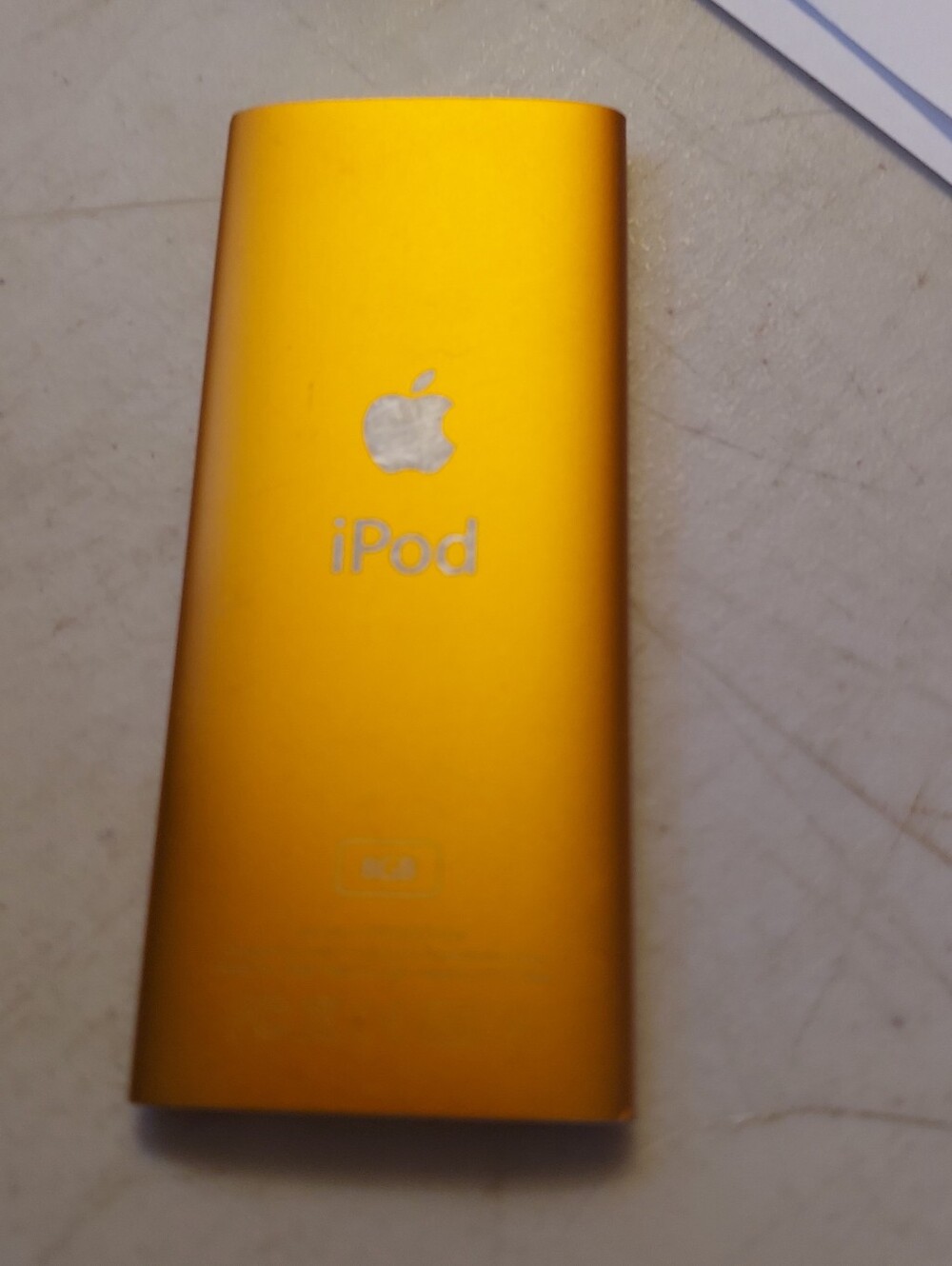 iPod Model:MB742LL/A 8GB, 2008, Orange, 4th Generation, Full Of Tunes - Picture 5 of 8